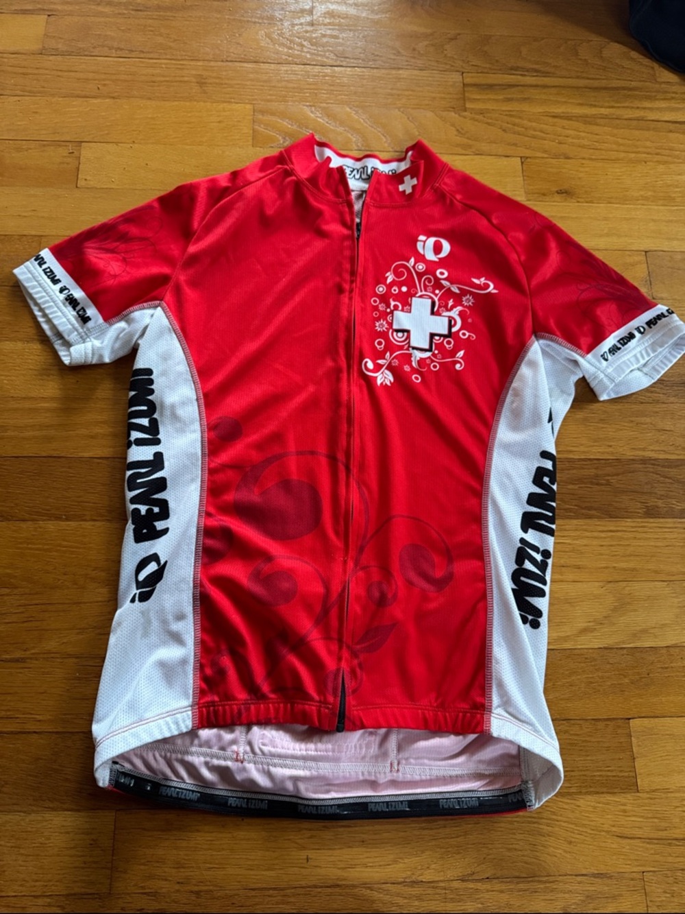 Pearl Izumi Swiss Flag women’s Cycling jersey
